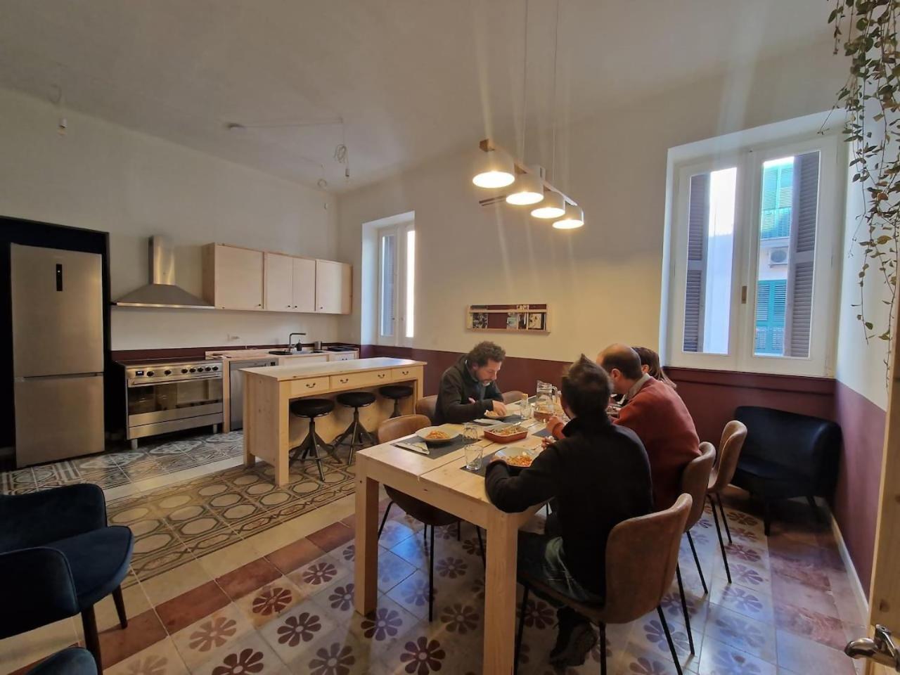 Lostabile Guesthouse & Coworking Μπάρι Εξωτερικό φωτογραφία